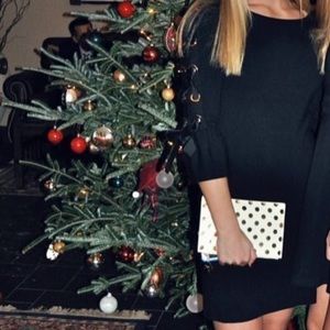 Sweater dress with fancy arm pattern